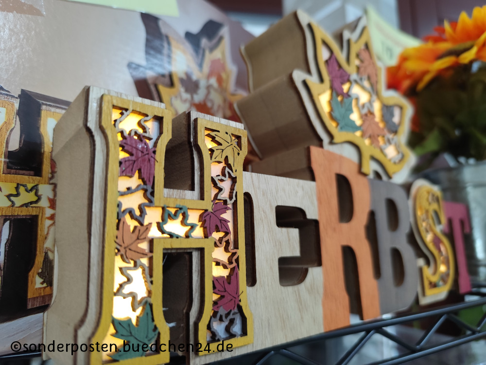 LED Herbst-Dekoration aus Holz – Bild 2