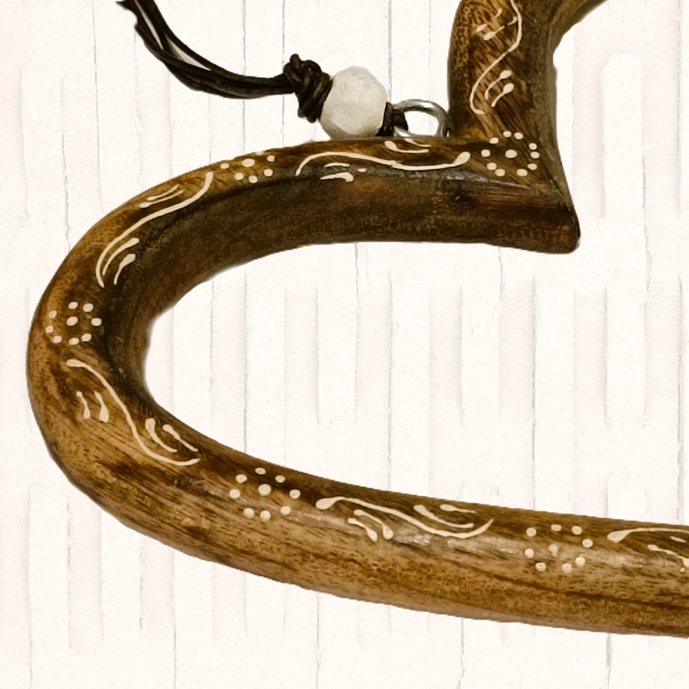 Herz-/Deko-Anhänger „Mariella“ in Herzform (2tlg.) aus Mangoholz – Bild 2