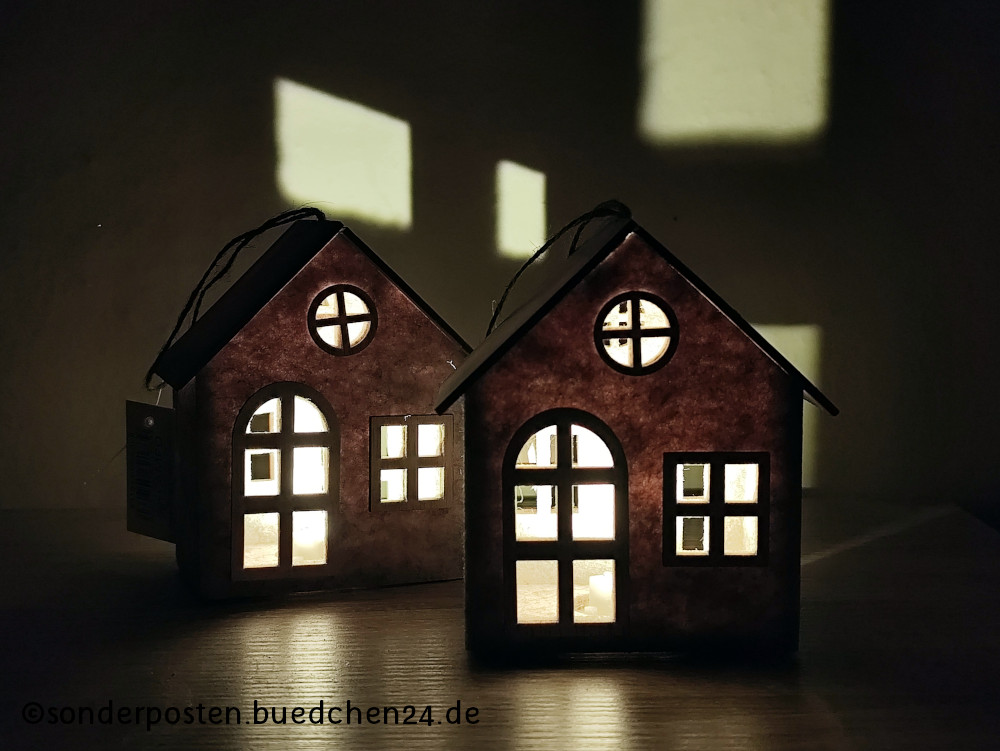 2er-Set LED-Filz-Häuser mit Holzdach – Bild 2